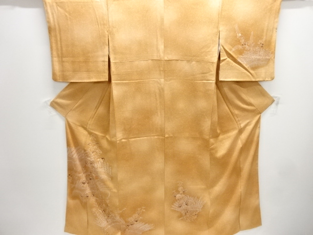 JAPANESE KIMONO / HOMONGI / SILK / EMBROIDERY / KIKU & HAGI